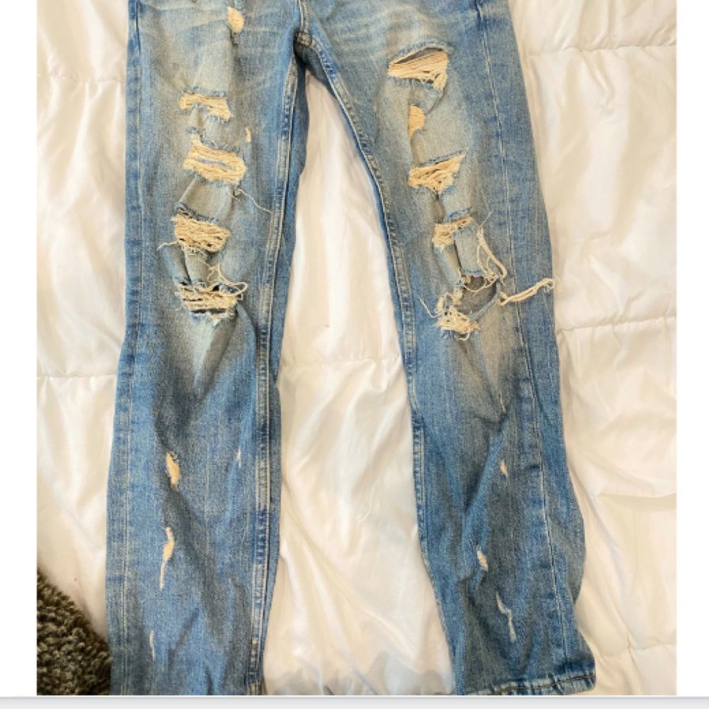 Zara, Ripped Jeans - Picture 2 of 6